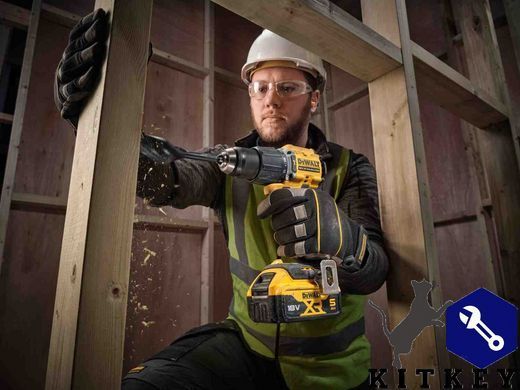 Дрель-шуруповёрт аккумуляторная бесщёточная ударная DeWALT DCD799NT
