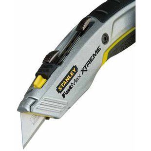 Нож FatMax&reg; Xtreme&trade; длиной 180 мм с двумя выдвижными лезвиями для отделочных работ STANLEY 0-10-789