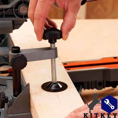 Пила торцювальна мережева BLACK+DECKER BES702