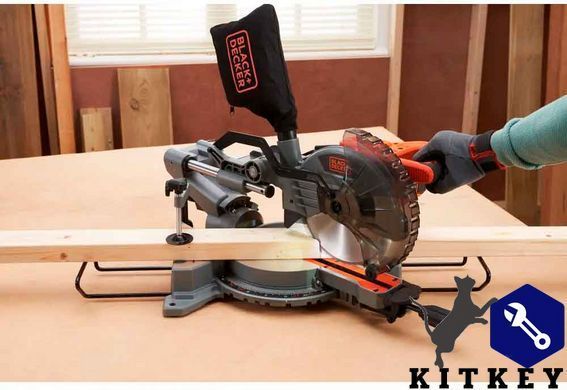 Пила торцювальна мережева BLACK+DECKER BES702