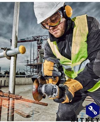 Набір з двох безщіткових інструментів DeWALT DCK2080P2T