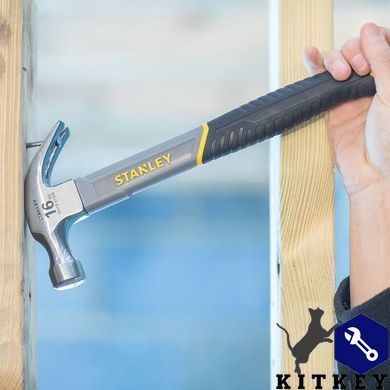 Молоток Fiberglass с весом головки 450 г, с загнутым гвоздодером. STANLEY STHT0-51309