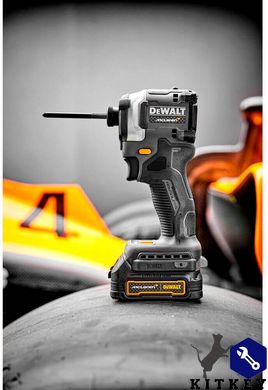 Шуруповёрт ударный McLaren F1 TEAM LIMITED EDITION DeWALT DCF85ME2GT