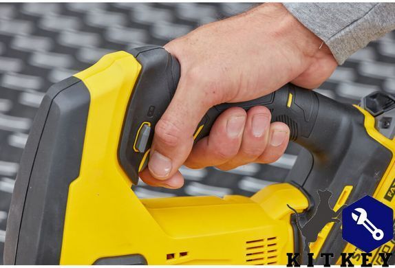 Пила торцовочная аккумуляторная STANLEY FATMAX SFMCS701M1+SFMCS600B