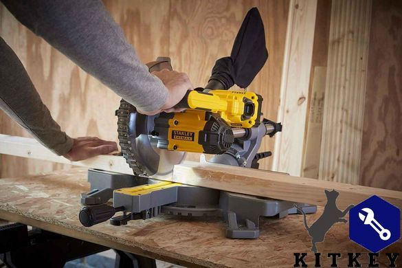 Пила торцовочная аккумуляторная STANLEY FATMAX SFMCS701M1+SFMCS600B