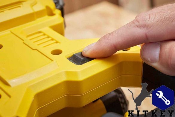 Пила торцовочная аккумуляторная STANLEY FATMAX SFMCS701M1+SFMCS600B