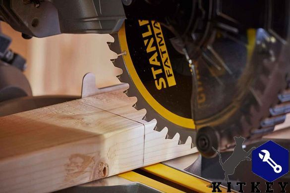 Пила торцовочная аккумуляторная STANLEY FATMAX SFMCS701M1+SFMCS600B