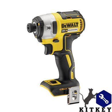 Набір з чотирьох інструментів безщіткових DeWALT DCK422P3T