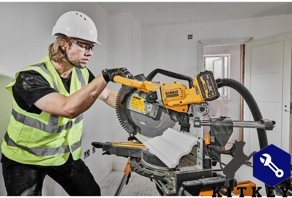 Пилка торцювальна акумуляторна безщіткова DeWALT DCS781N