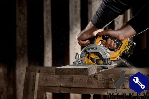 Пила дисковая аккумуляторная бесщёточная DeWALT DCS512P2