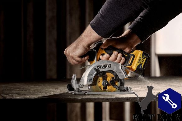 Пила дискова акумуляторна безщіткова DeWALT DCS512P2