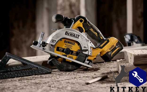 Пила дискова акумуляторна безщіткова DeWALT DCS512P2