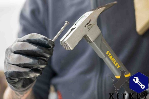 Молоток тесляра LATHAMMER FIBERGLAS c вагою головки 600 г STANLEY STHT0-51312