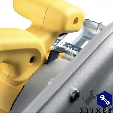 Пила дискова мережева DeWALT D23700