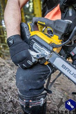 Пила цепная аккумуляторная бесщёточная с верхней рукояткой DeWALT DCMCST635N
