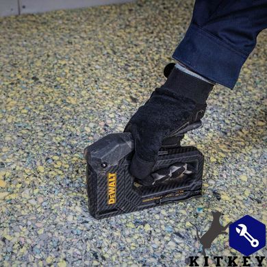 Степлер CARBON FIBRE для скоб типу G 6-14мм, цвяхів типу J 12, 15мм DeWALT DWHT80276-0