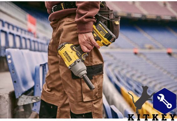 Гайковерт ударний акумуляторний STANLEY FATMAX SFMCF940M1