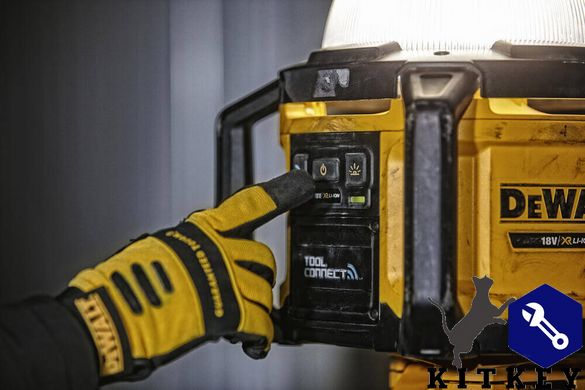 Ліхтар світлодіодний акумуляторний DeWALT DCL074