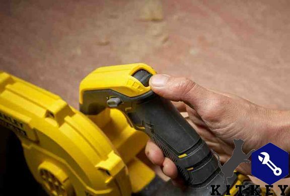 Повітродувка акумуляторна STANLEY FATMAX SFMCBL01B