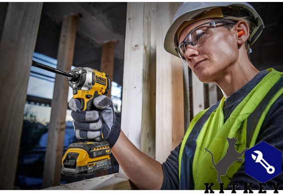 Шуруповерт ударний акумуляторний безщітковий DeWALT DCF850E1T