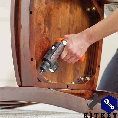 Отвертка аккумуляторная BLACK+DECKER BDCSFL20C