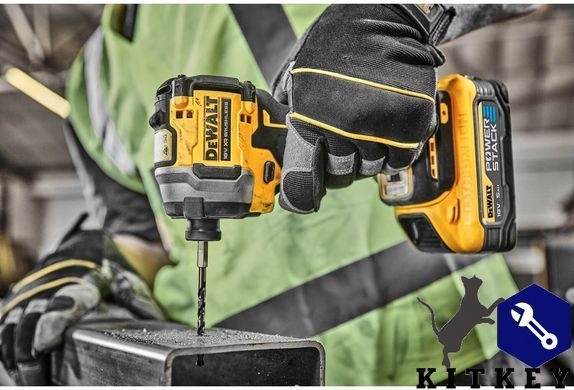 Набір з двох інструментів безщіткових DeWALT DCK2050H2T