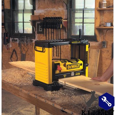 Верстат рейсмусний мережевий DeWALT DW733