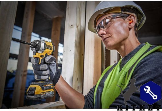 Набір з двох інструментів безщіткових DeWALT DCK2051H2T