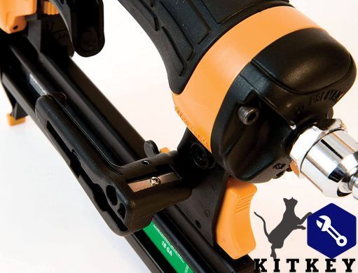 Пістолет скобозабивний пневматичний BOSTITCH SX1838-E