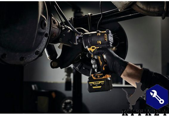 Гайковёрт ударный аккумуляторный бесщёточный DeWALT DCF903P1G