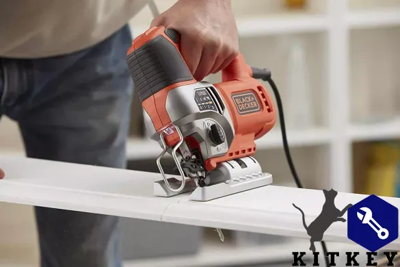 Пила лобзиковая сетевая BLACK+DECKER BES610K