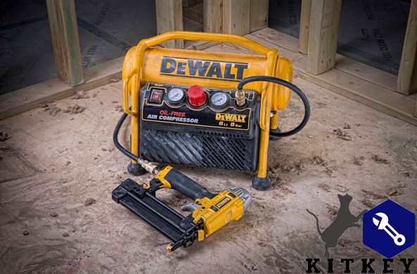 Компресор повітряний безмасляний DeWALT DPC6MRC