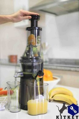 Соковитискач BLACK+DECKER BXJE200E