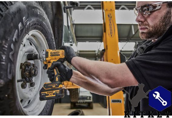 Гайковерт ударный аккумуляторный бесщёточный DeWALT DCF891NT