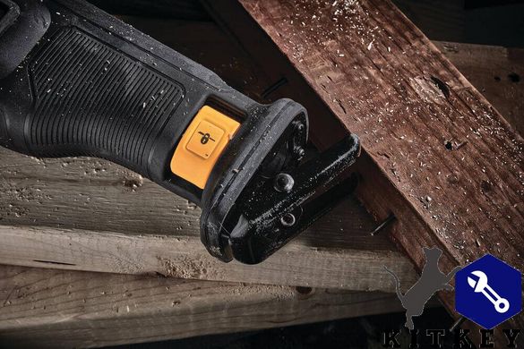 Пила шабельна акумуляторна DeWALT DCS386NT