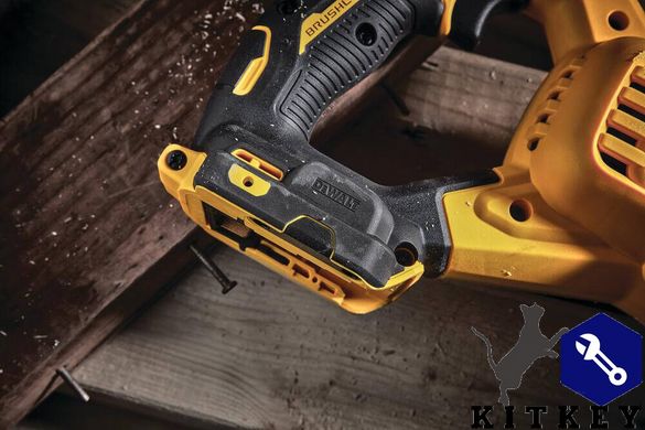 Пила сабельная аккумуляторная DeWALT DCS386NT