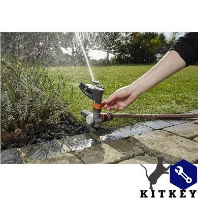 Дождеватель импульсный Gardena Comfort на колышке