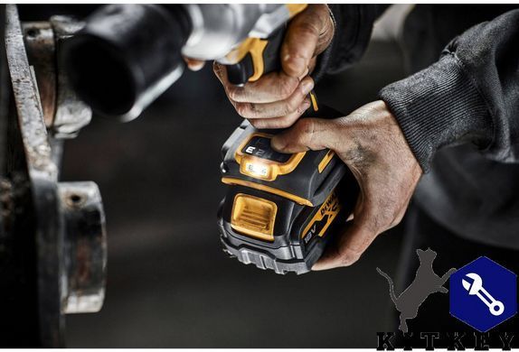 Гайкокрут ударний акумуляторний безщітковий DeWALT DCF961N