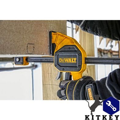 Струбцина XL триггерная с максимальным усилием сжатия 270 кг DeWALT DWHT0-83185