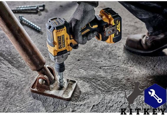 Гайковерт ударний акумуляторний безщітковий DeWALT DCF891P2T