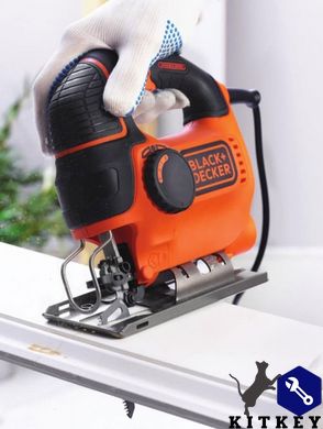 Пила лобзиковая сетевая BLACK+DECKER KS901PEK