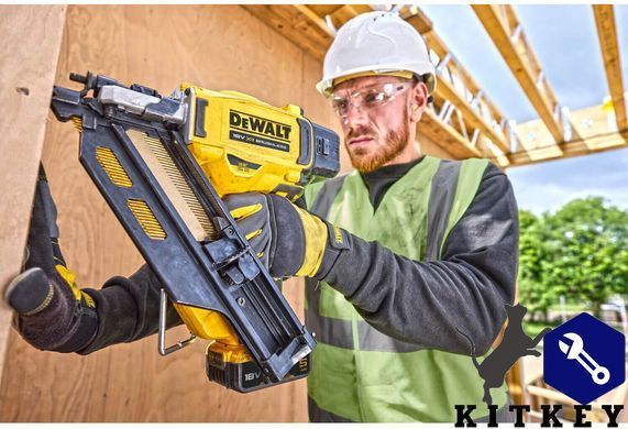 Пістолет цвяхозабивний акумуляторний безщітковий DeWALT DCN930P2