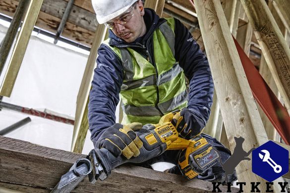 Пила сабельная аккумуляторная DeWALT DCS389T2