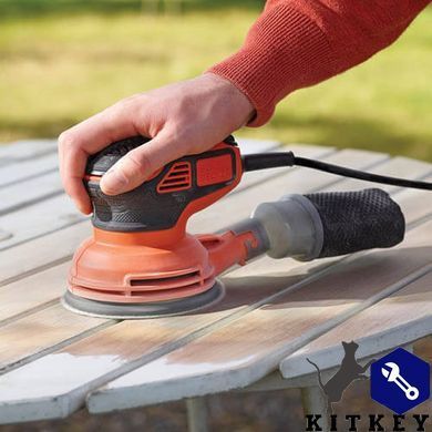 Шліфмашина ексцентрикова мережева BLACK+DECKER KA199