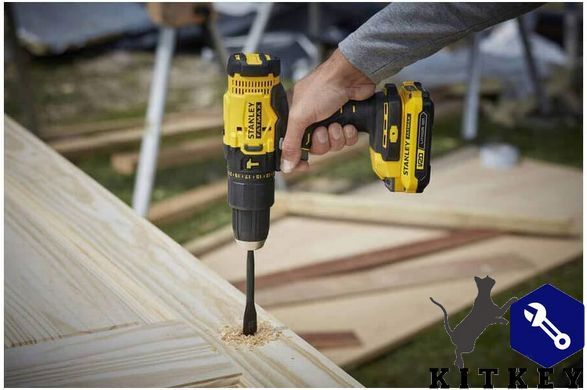 Дрель-шуруповерт ударный аккумуляторный STANLEY FATMAX SFMCD711C2K