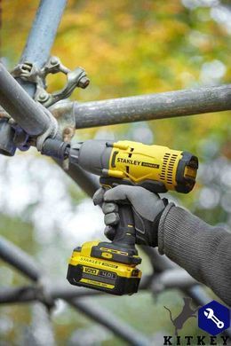 Гайковерт ударный аккумуляторный STANLEY FATMAX SFMCF900B