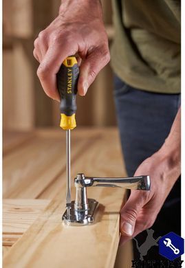 Отвертка Cushion Grip длиной 100 мм с расширяющимся жалом под шлиц SL 5.5 STANLEY STHT16146-0