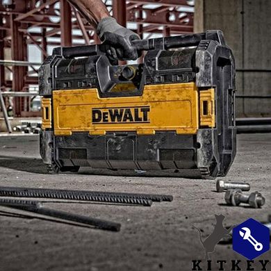 Зарядний пристрiй - радіоприймач DeWALT DWST1-75659