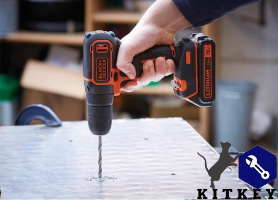 Дриль-шурупокрут акумуляторний BLACK+DECKER BDCD18