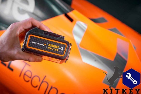 Дрель-шуруповёрт ударная McLaren F1 TEAM LIMITED EDITION DeWALT DCD85MM2T